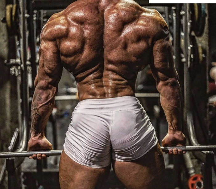 anadrol-cycle-oxymetholone-muscles-man
